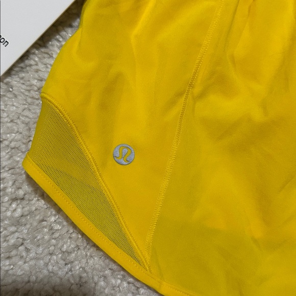 Lululemon HR Short 2.5” *Lined - Picture 4 of 5